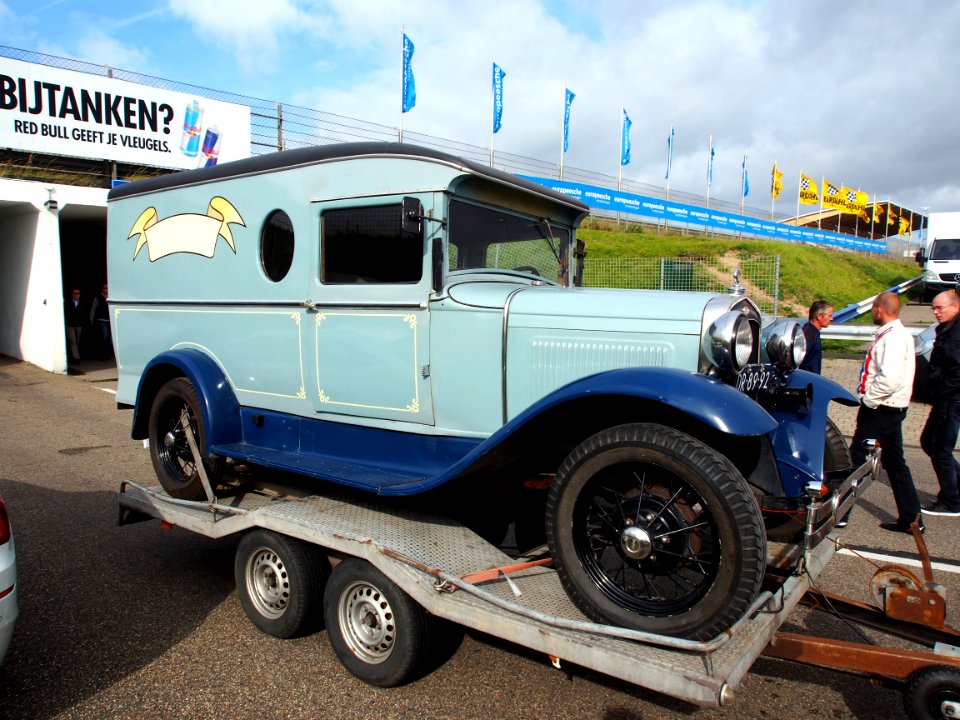 1931_Ford_A_F_pic2
