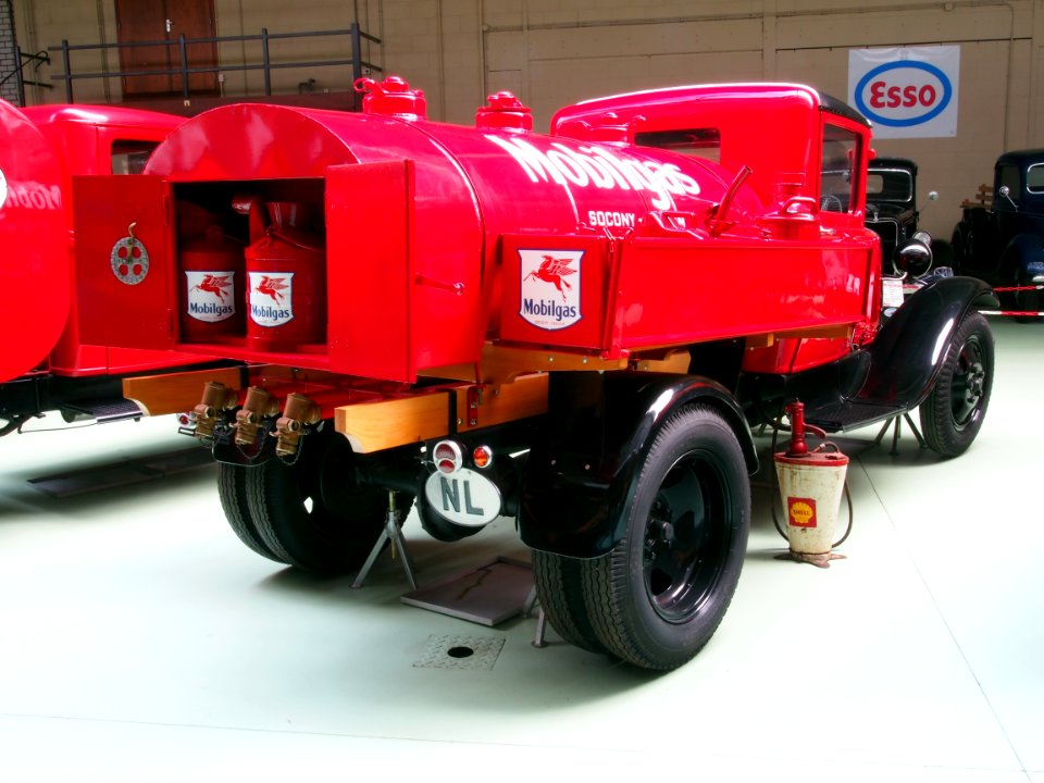 1931_Ford_82B_Model_AA_131_pic14