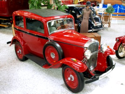 1932_Opel_1.2_Limousine_pic3