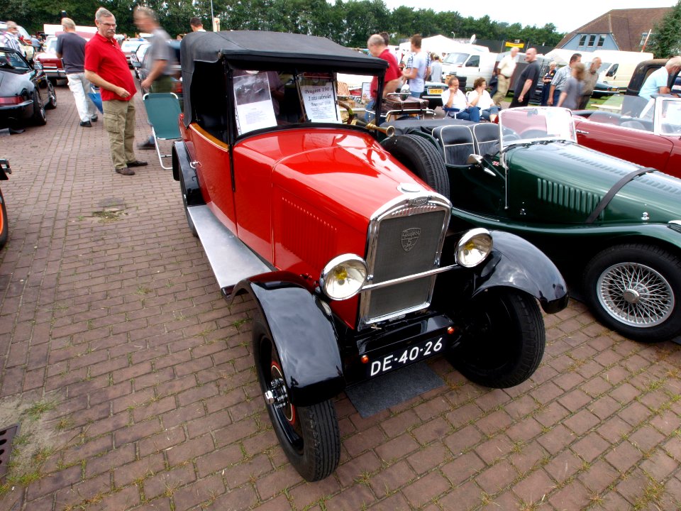 1930_Peugeot,_Dutch_licence_registration_DE-40-26_p3