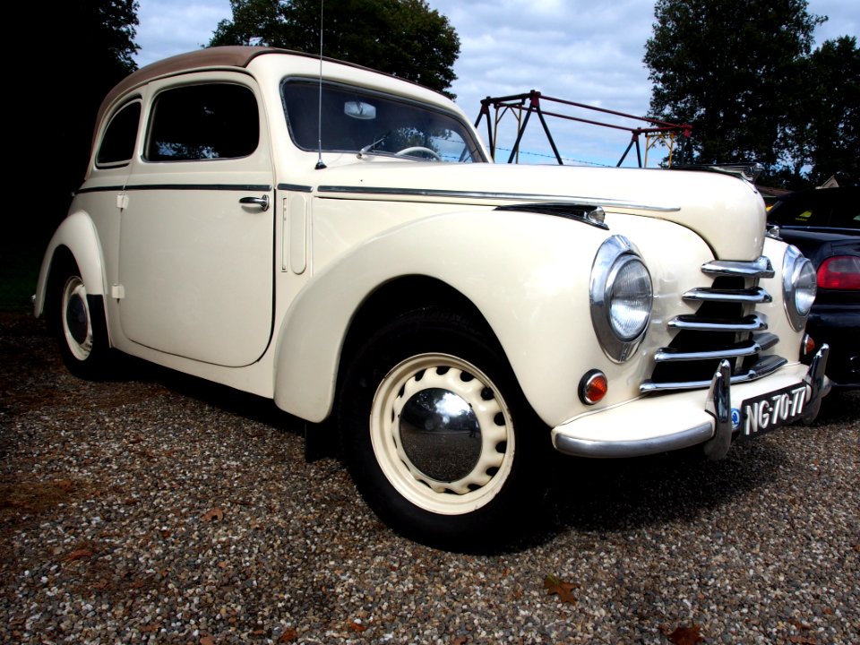 1952_SKODA_1102,_NG-70-77,_Horn,_the_Netherlands,_pic3