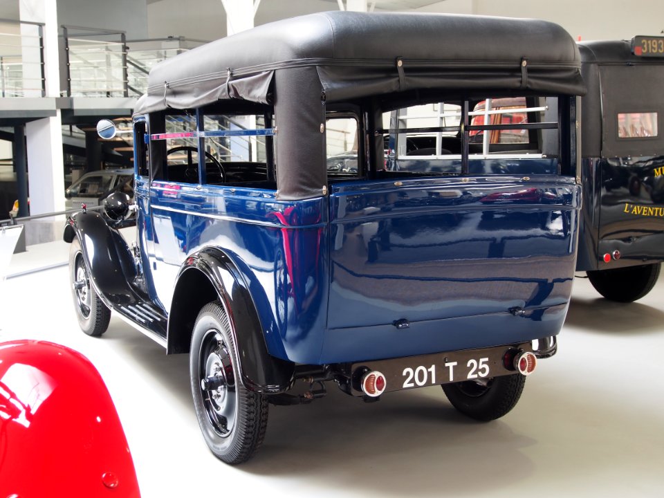 1930_Peugeot_201T_Boulangère_photo_1