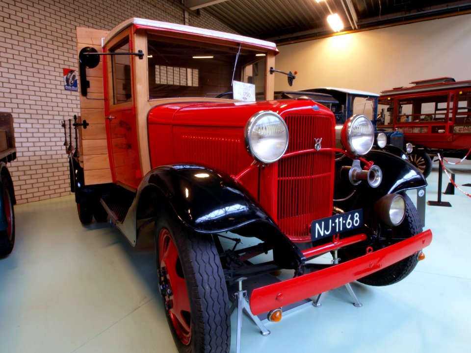 1933_Ford_85_BB_Truck_pic1