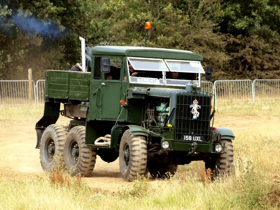 1954_Scammel_Explorer_6x4_Recovery_Vehicle_pic1