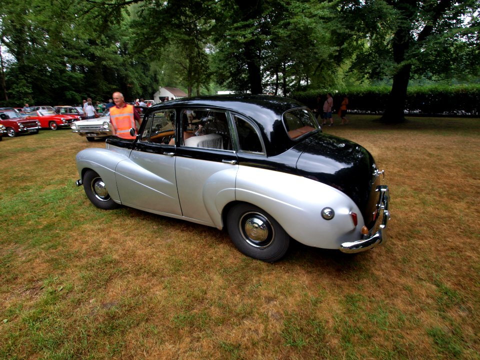 1954_Daimler_Conquest_Century_pic-001