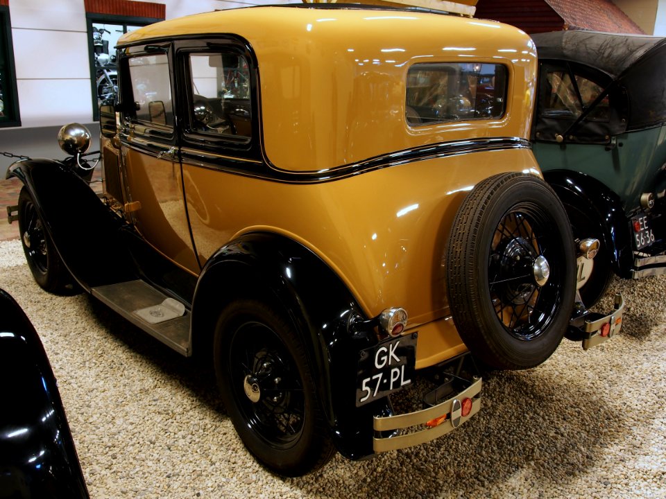 1931_Ford_190A_Victoria_Coupe,_stalen_kap,_pic4