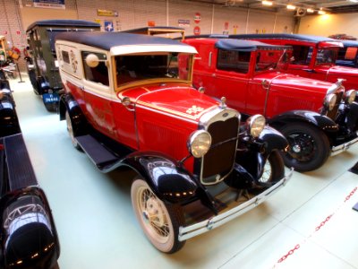 1931_Ford_130B_DeLuxe_Delivery_pic2