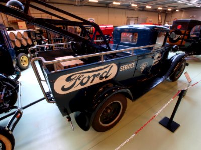 1931_Ford_229_A_Service_car_lifts_2000kg_pic5