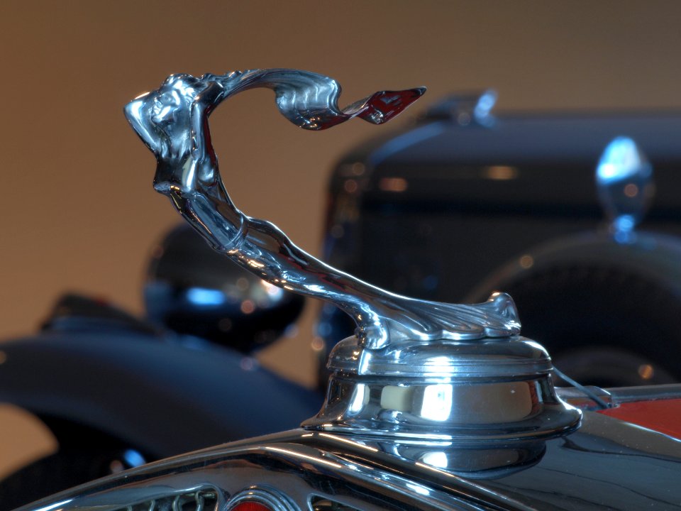 1930_Cadillac_V16_Van_den_Plas_Limousine_Landaulette_de_Luxe_p1