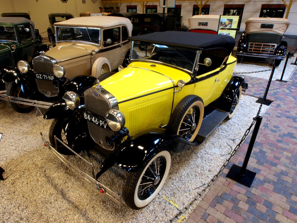1930_Ford_A_boat_tail_pic6