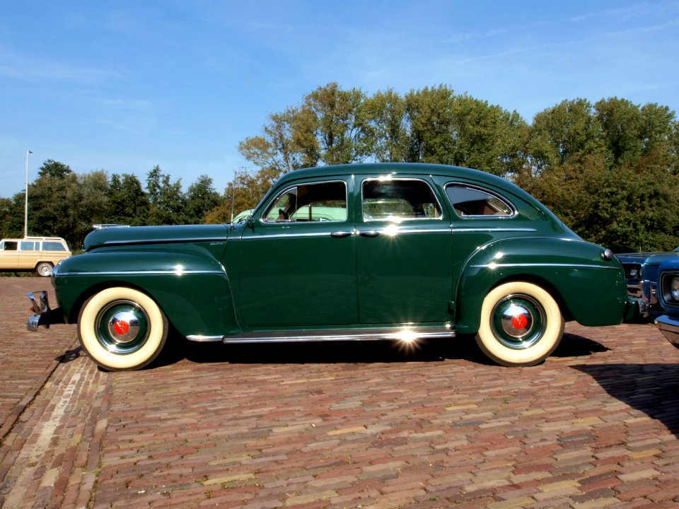 1941_DeSoto_S8S_Custom_photo-9