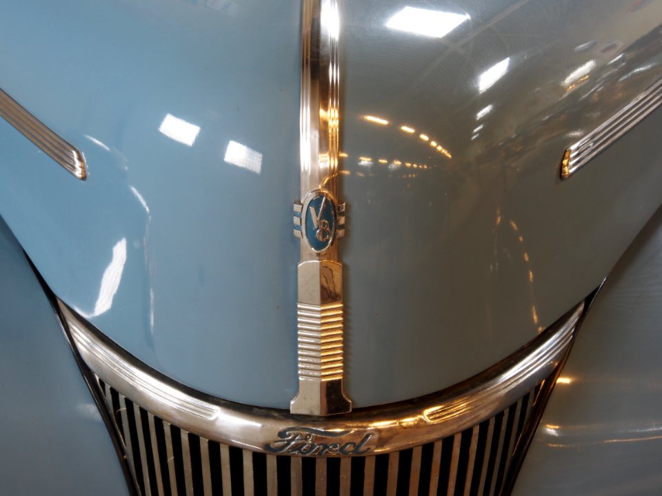 1941_Ford_76_Club_Cabriolet_pic5