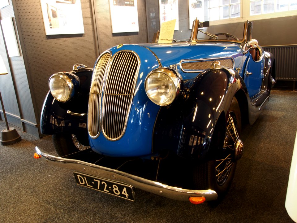 1934_DKW_F4_IHLE_Roadster_pic04