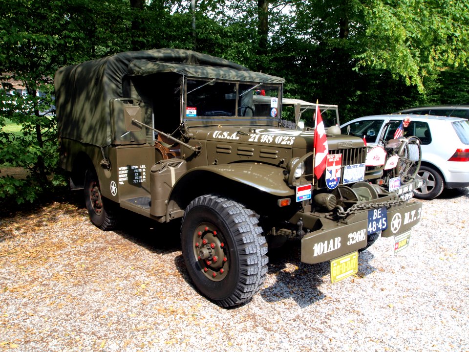 1943_Dodge_WC51_pic2