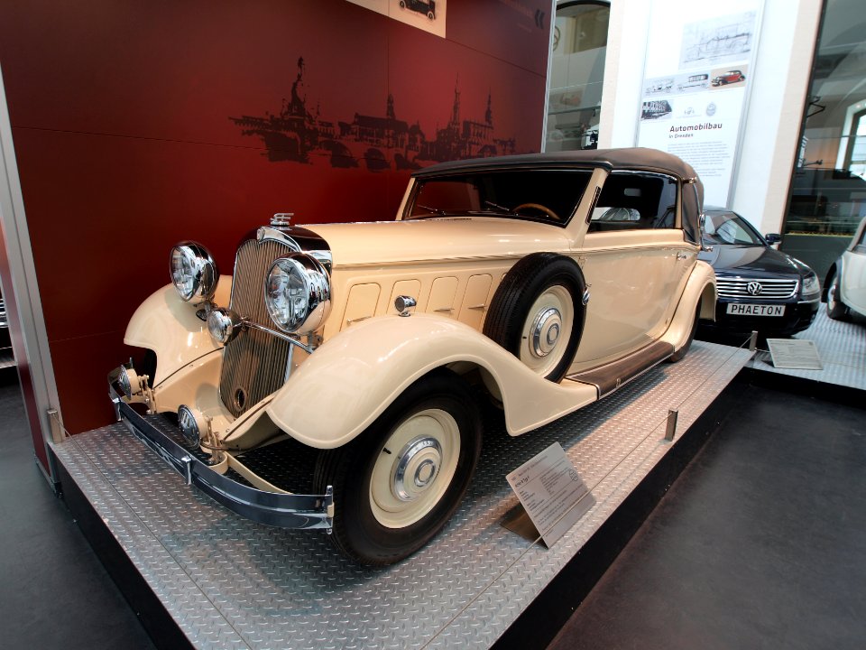 1933_Röhr_8_Type_F_pic1