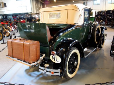 1930_Ford_A_68B_Convertible_Cabriolet_pic2