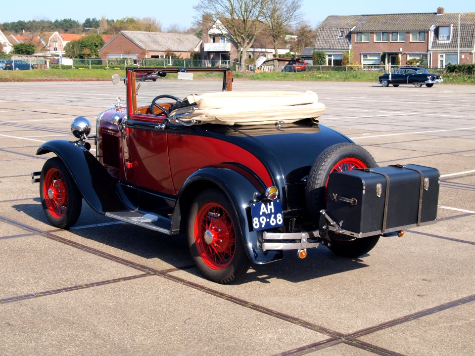 1930_Ford_A,_Dutch_licence_registratoin_AH-89-68,_pic1