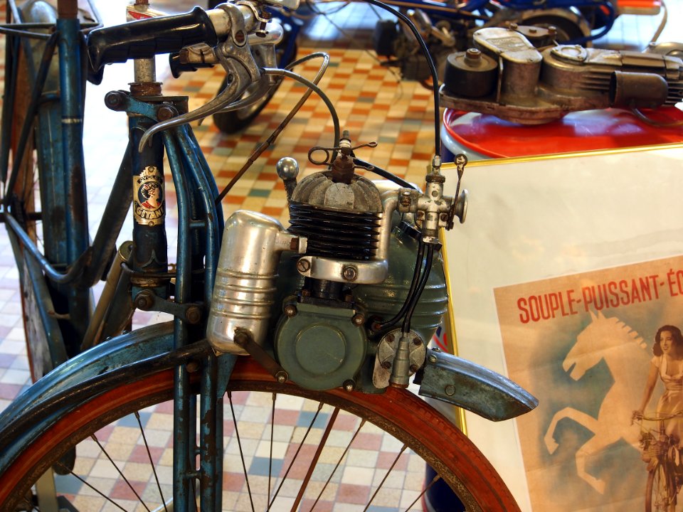 1950_Gitane_Poulain_Luxe_Monobloc_pic2