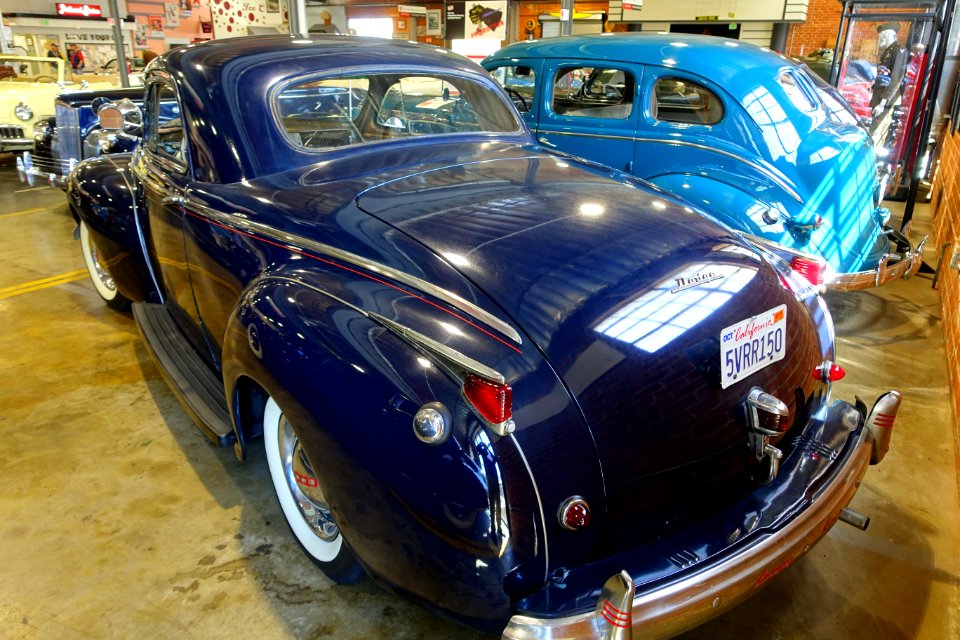 1941_Dodge_Business_Coupe,_Model_D-19_-_Automobile_Driving_Museum_-_El_Segundo,_CA_-_DSC01996