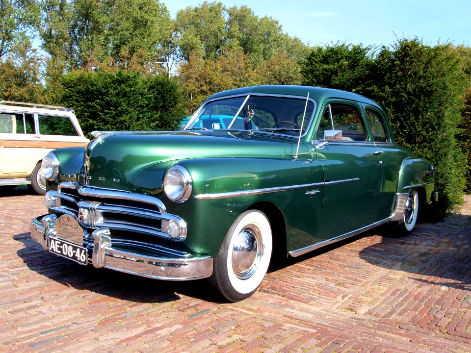 1950_Dodge_Coronet_photo-5