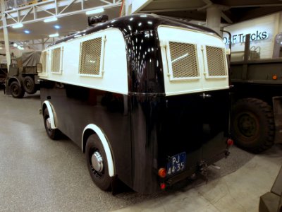 1950_DAF_A10,_Politie_Eindhoven_in_het_Daf_Museum_pic-04
