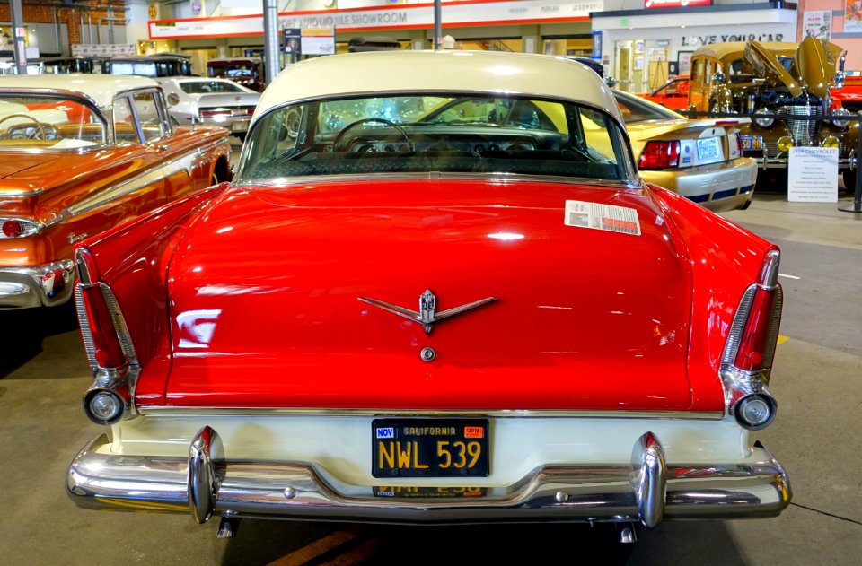 1956_Plymouth_Belvedere_-_Automobile_Driving_Museum_-_El_Segundo,_CA_-_DSC01560