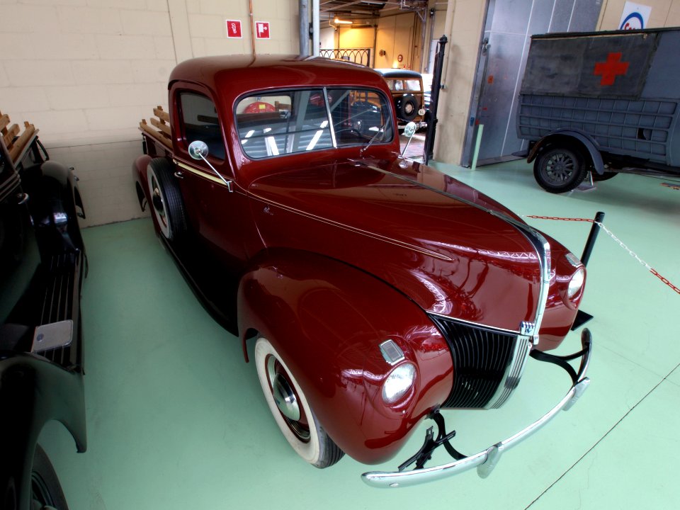 1940_Ford_83_Pickup_pic3