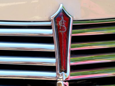 1947_Armstrong_Siddeley_Hurricane_2000cc_at_the_SPECIAAL_Auto_Evenement_Nijkerk_2011,_pic6