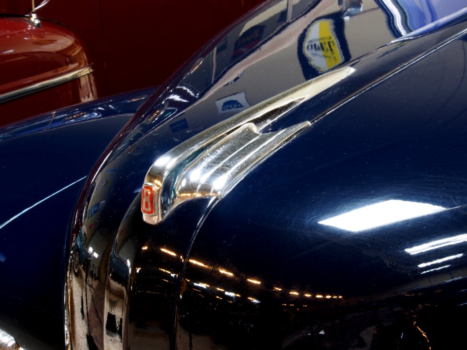 1946_Ford_69A_Coupe_ornament_pic8