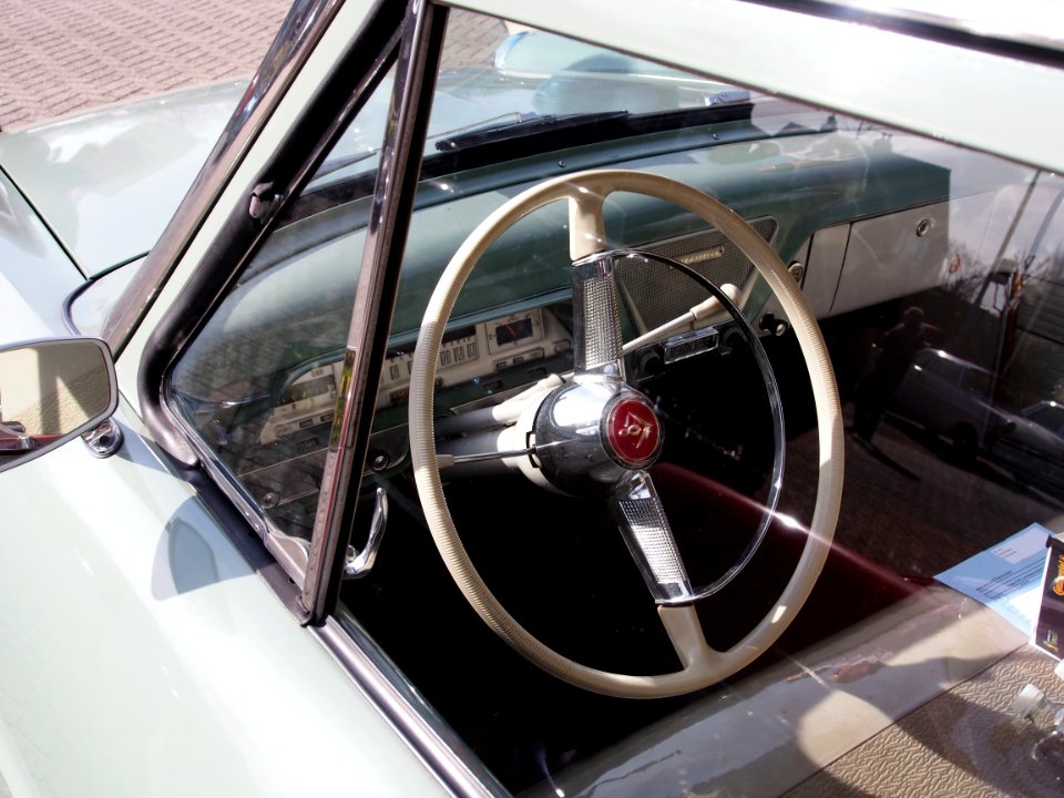 1956_Simca_Versailles_V8,_pict4