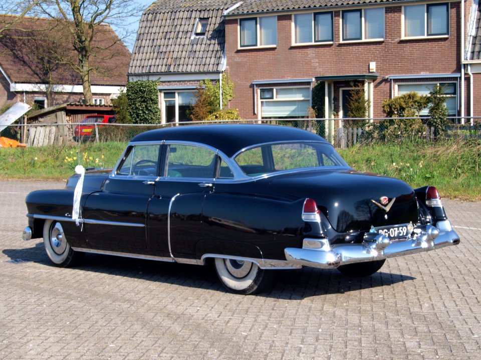 1953_Cadillac_62,_Dutch_licence_registration_PG-07-59,_pic1