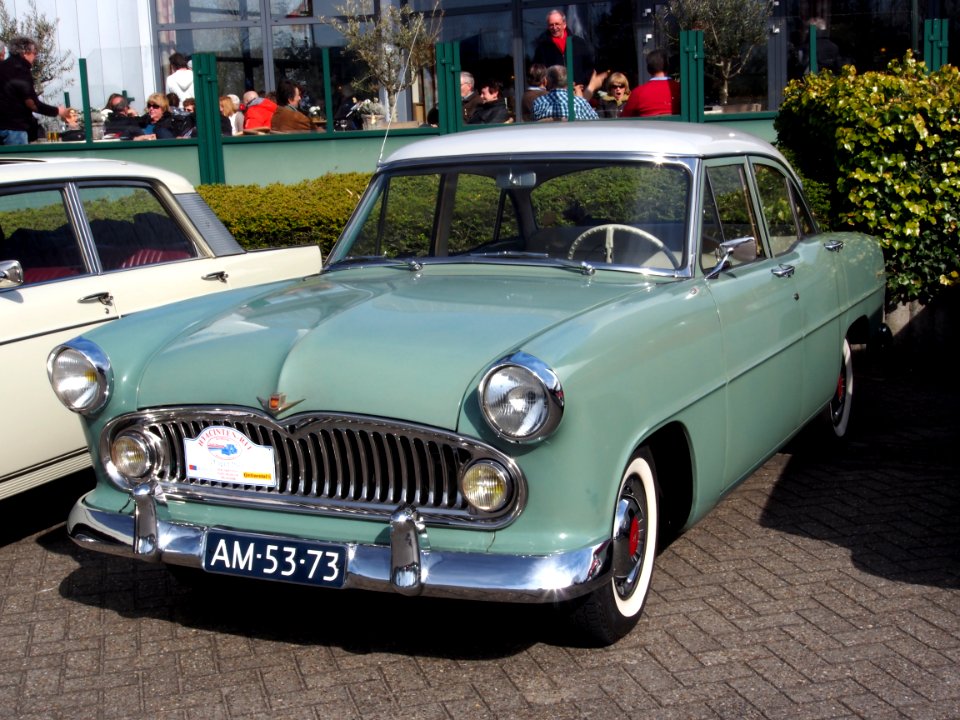 1956_Simca_Versailles_V8,_pict2