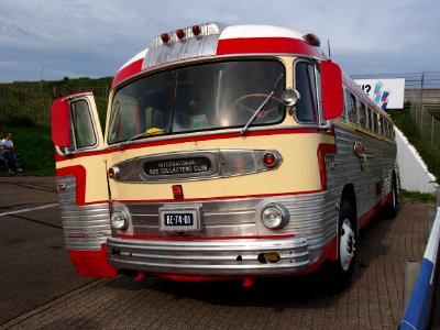 1952_GMC_Silver_Eagle_(M3_CQ,_PD4103)_coach,_pic11
