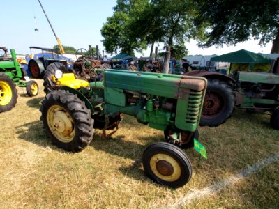 1948_John_Deere_model_M_pic2 photo