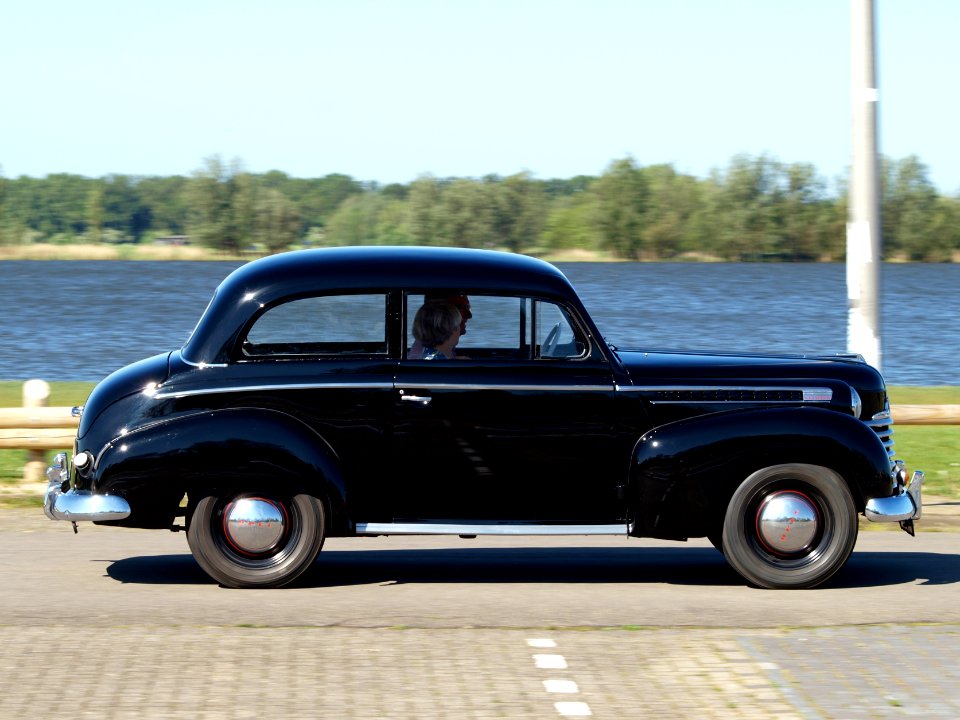 1952_Opel_Olympia_pic2