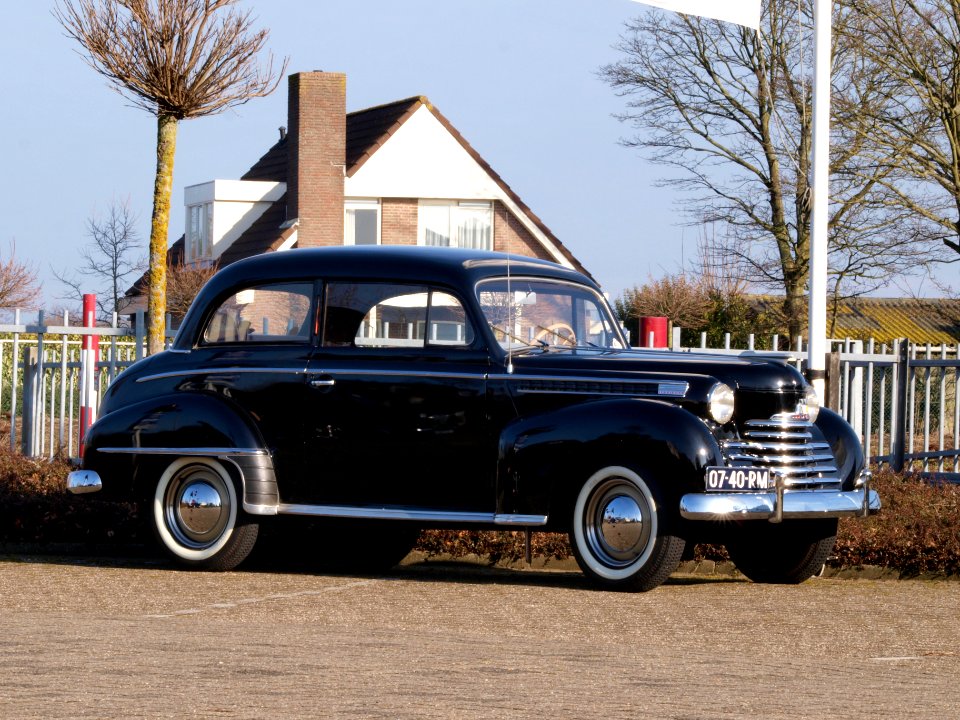 1952_Opel_Olympia_pic02