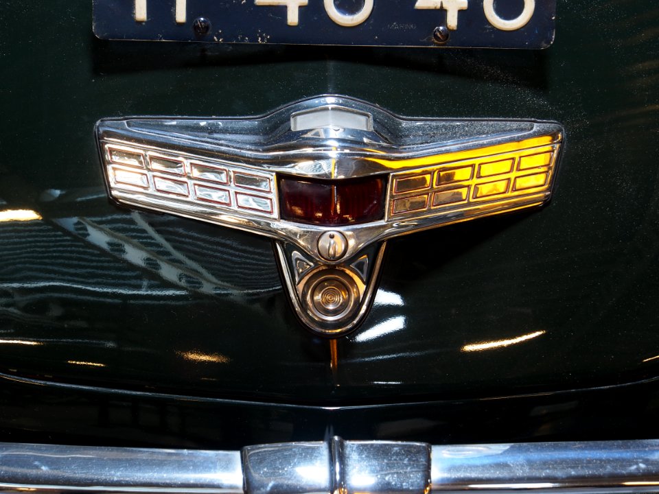 1947_Lincoln_76H_Sedan_pic08