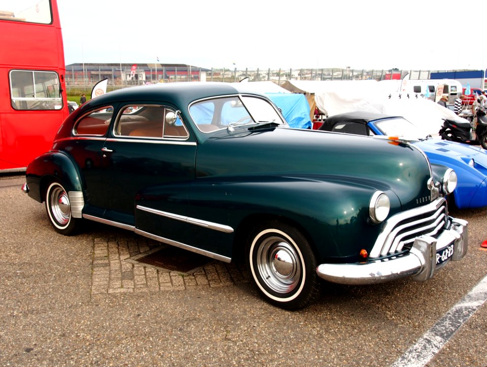 1948_OLDSMOBIEL_CLUB_SEDAN,_licence_AR-62-23,_pic2
