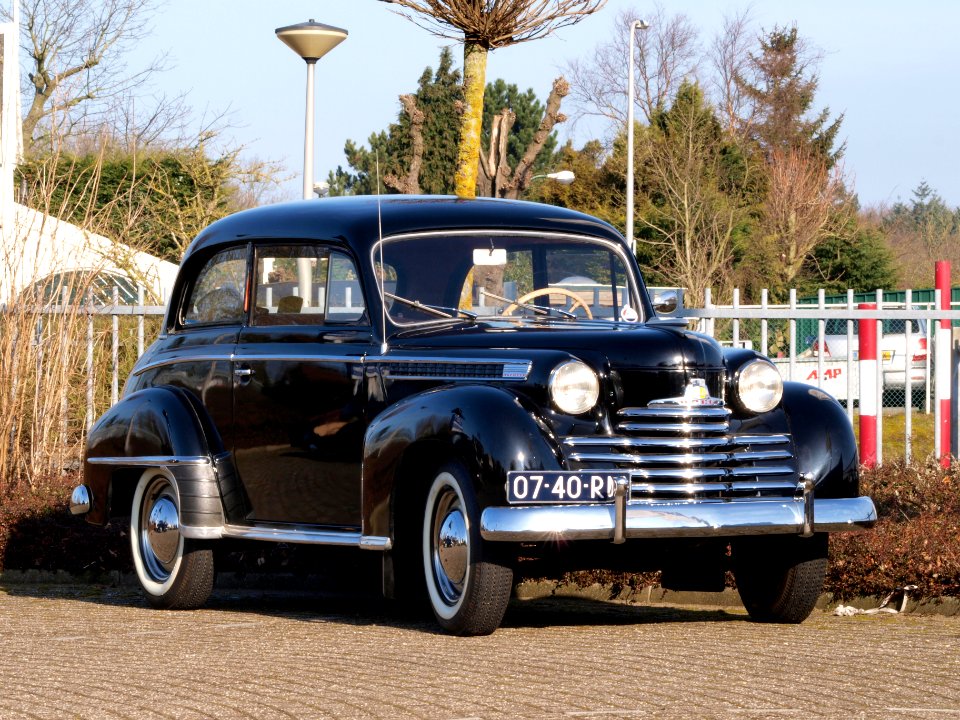 1952_Opel_Olympia_pic07