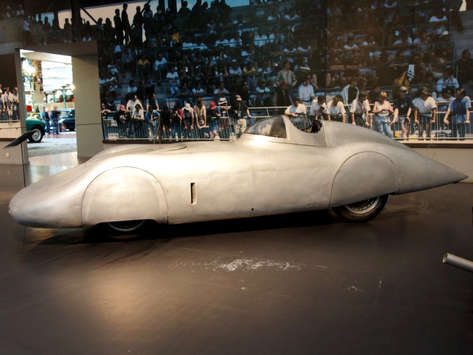 1955_TN_Simpson_Spécial_Record,_4_cylinder,_1490cm3,_140hp,_261kmh,_photo_1