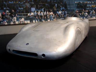 1955_TN_Simpson_Spécial_Record,_4_cylinder,_1490cm3,_140hp,_261kmh,_photo_4
