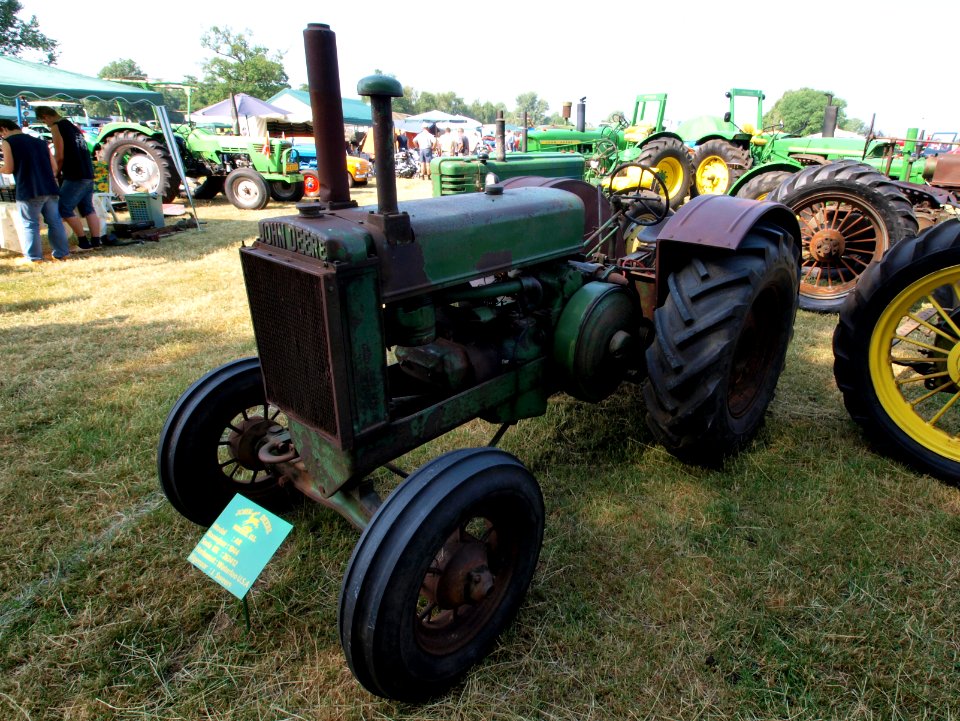 1944_John_Deere_model_AR_pic1