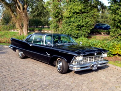 1957_Imperial_South_Hampton_photo-1