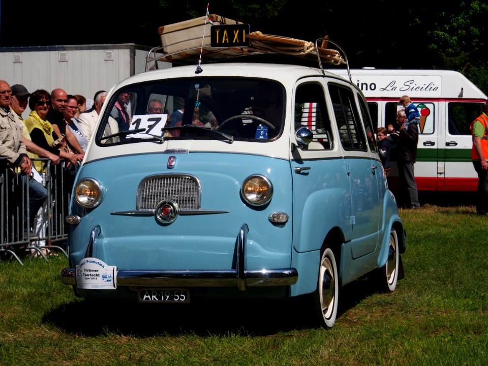 1957_FIAT_Multipla_Taxi_pic2