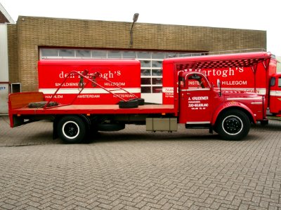 1957_DAF_A15_D_516_Torpedofront-truck,_pic7