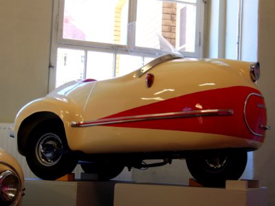 1957_Brütsch_Mopetta,_Rollende_Einkaufstasche,_49cc_2,3hp_bild_5
