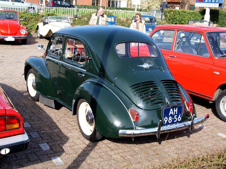 1956_Renault_R1062A