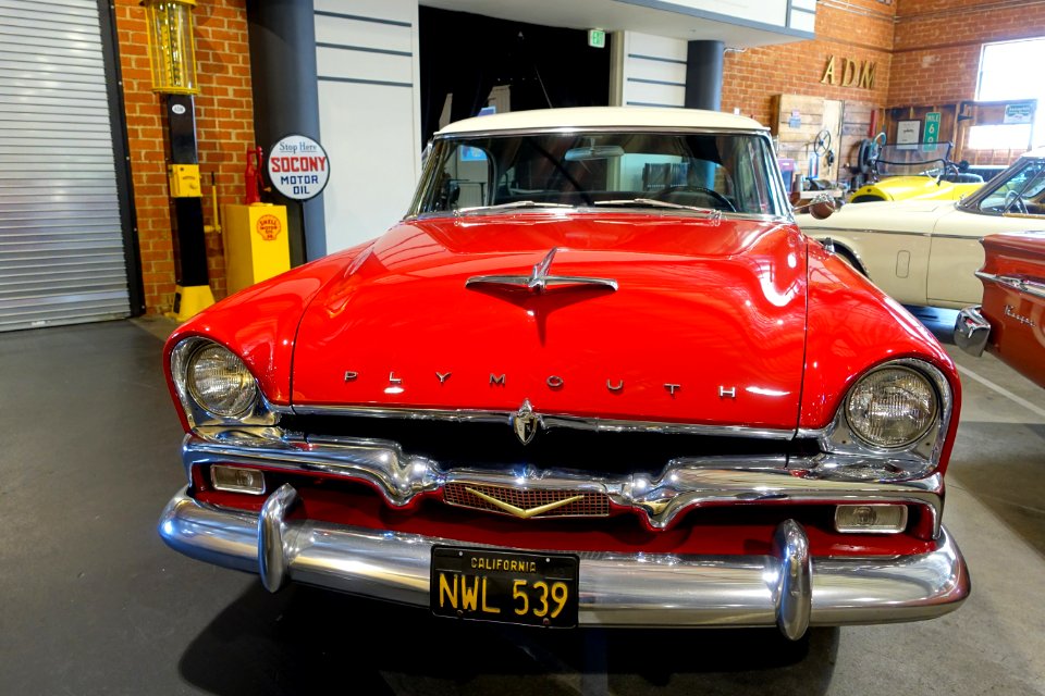 1956_Plymouth_Belvedere_-_Automobile_Driving_Museum_-_El_Segundo,_CA_-_DSC01554