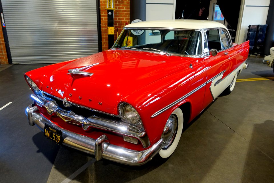 1956_Plymouth_Belvedere_-_Automobile_Driving_Museum_-_El_Segundo,_CA_-_DSC01556