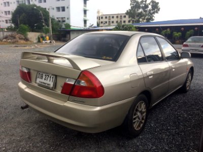 1999-2000_Mitsubishi_Lancer_(CK2)_1.8_SEi_Limited_Sedan_(2018-07-03)_04